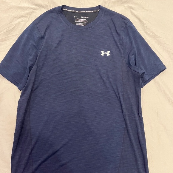 Under armour workout tee - Picture 1 of 2